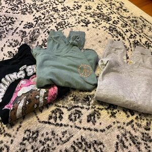 Girls long sleeve graphic tee 8/10